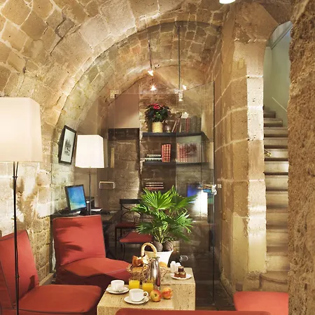 Hotel Des Deux-iles - Notre-dame 3*