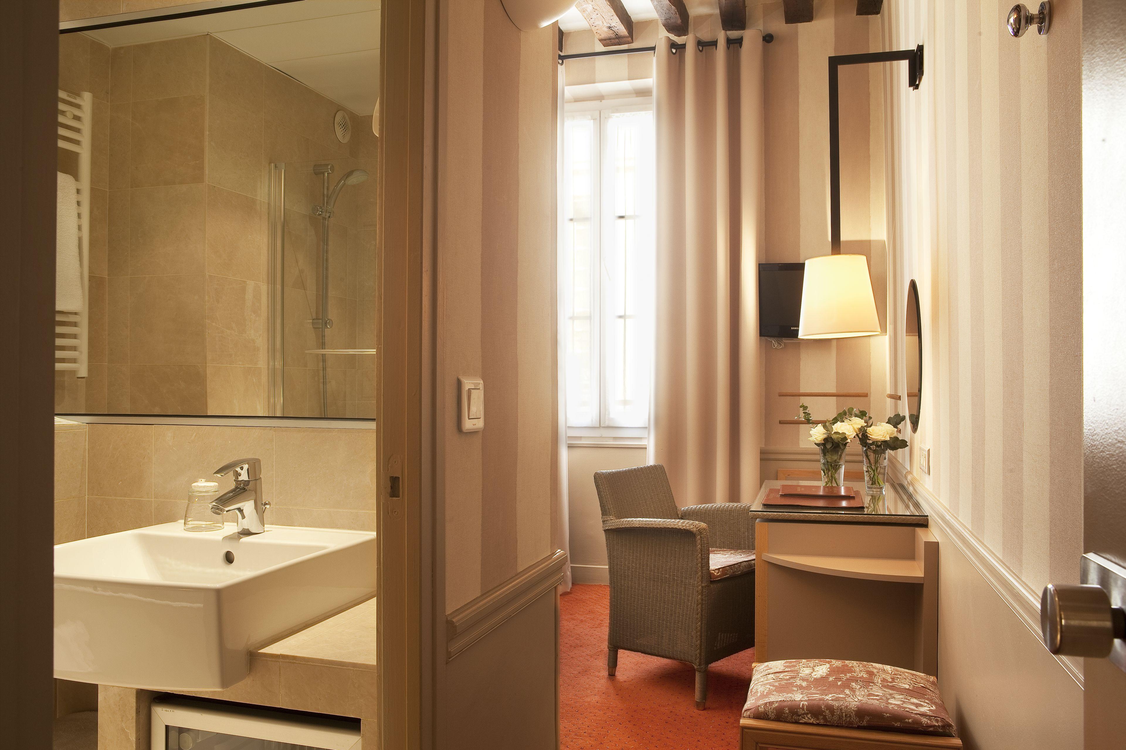 Hotel Des Deux-iles - Notre-dame