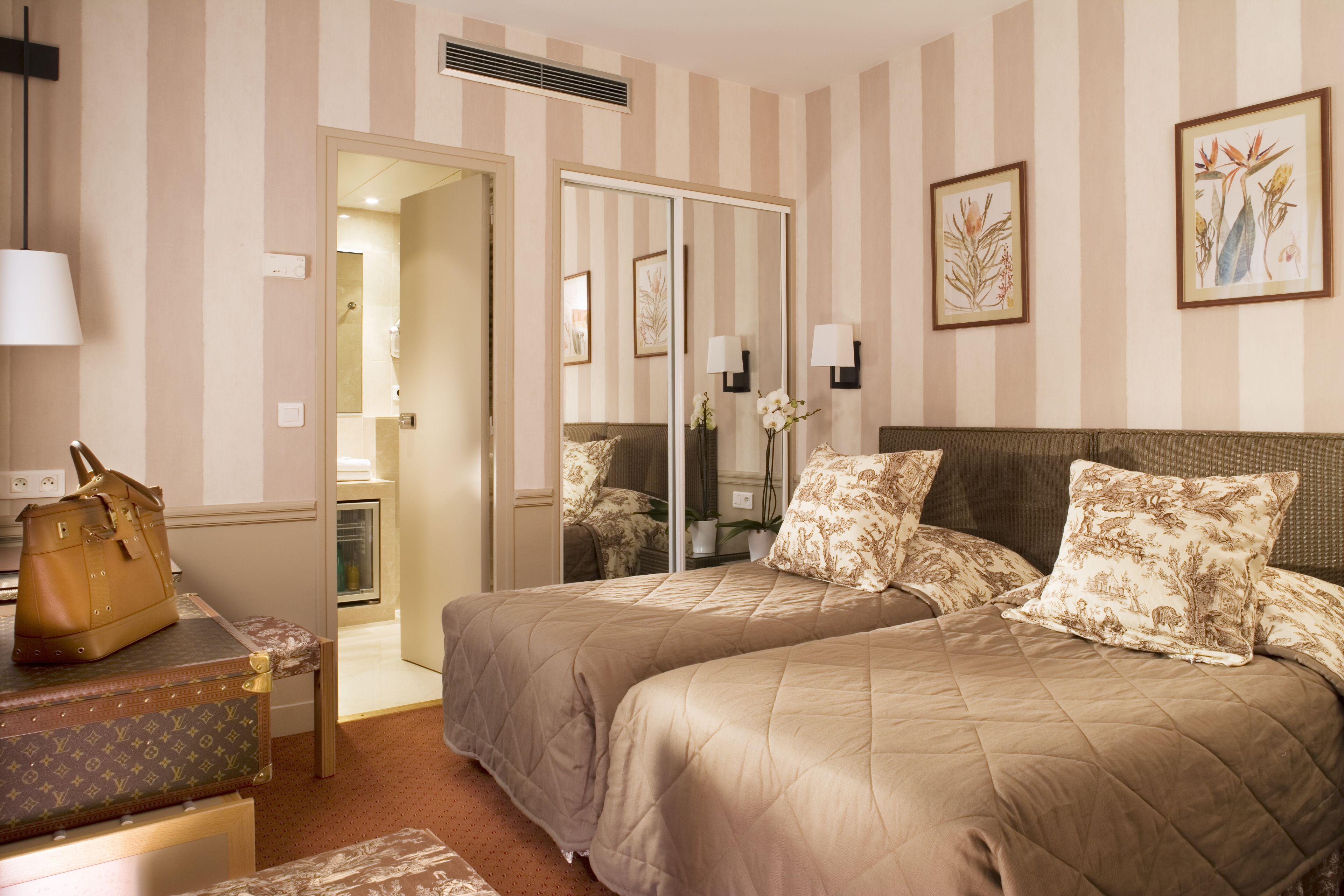 Hotel Des Deux-iles - Notre-dame 3*